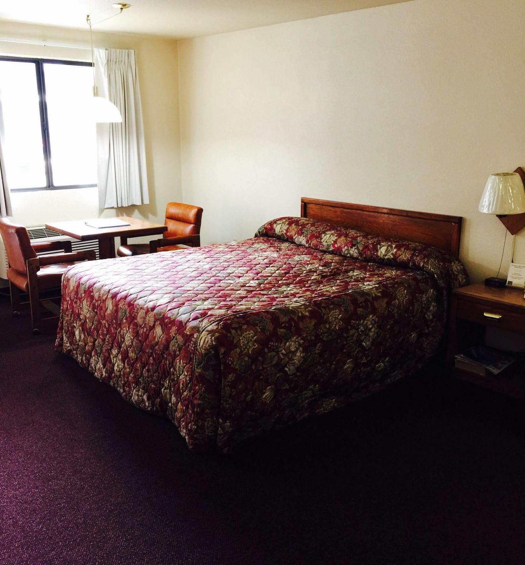 Royal Inn Lovelock Экстерьер фото